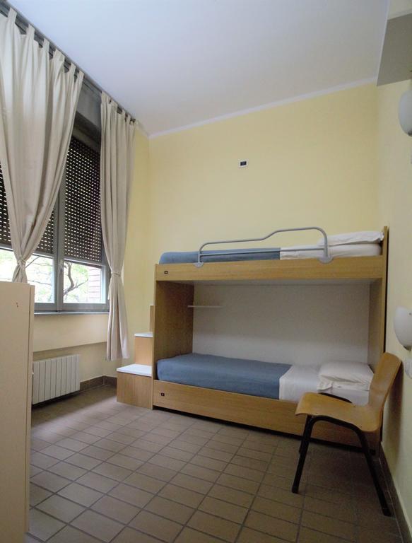 New Generation Hostel Citta Studi Мілан Екстер'єр фото