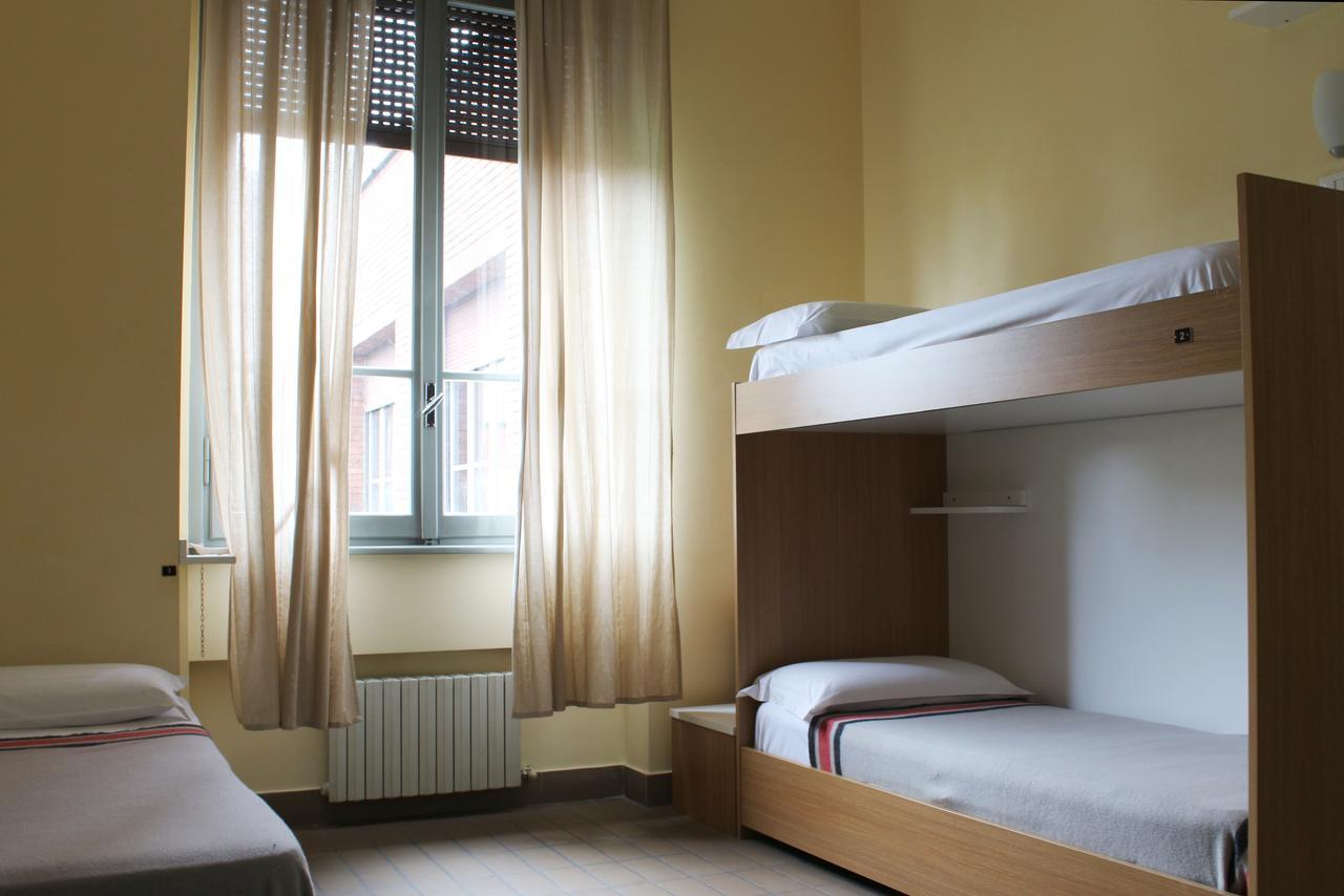 New Generation Hostel Citta Studi Мілан Екстер'єр фото