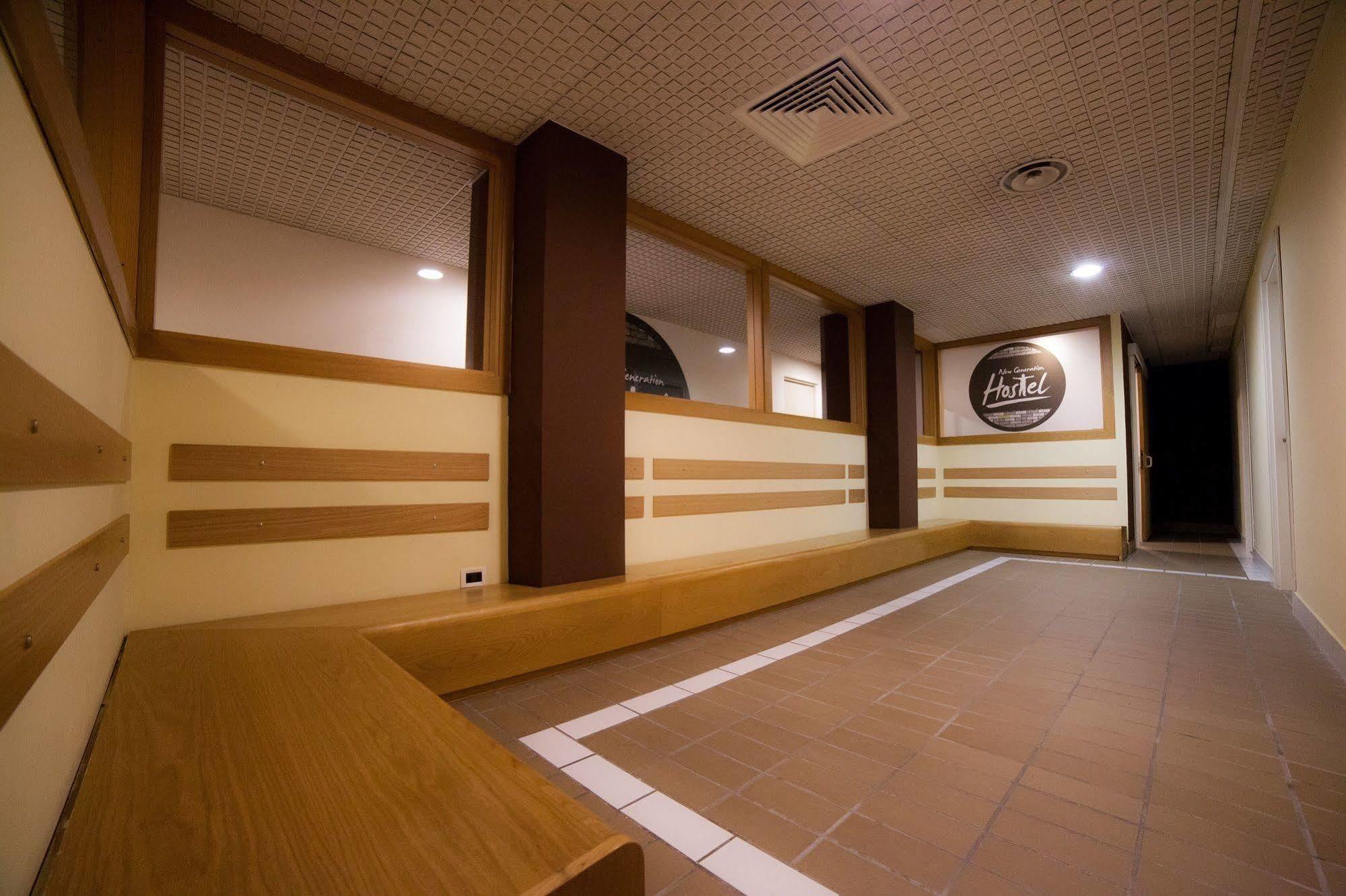New Generation Hostel Citta Studi Мілан Екстер'єр фото